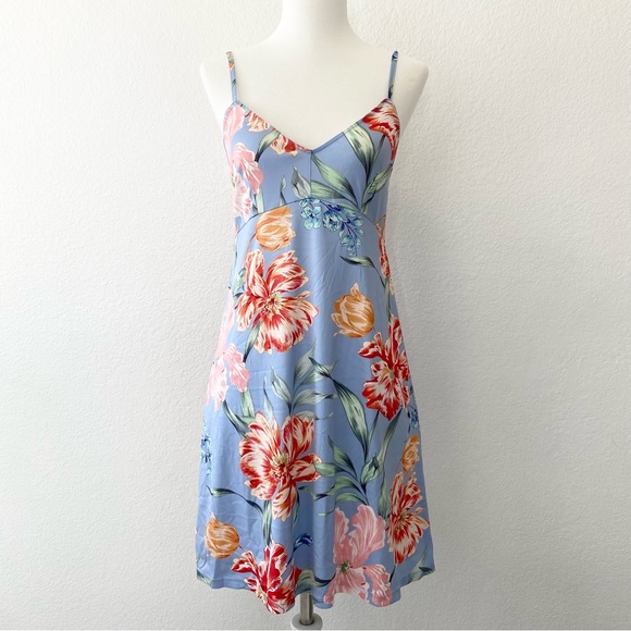 CHRISTY LYNN Floral Maxi Dress - Picture 5 of 6